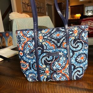 Vera Bradley small iconic tote